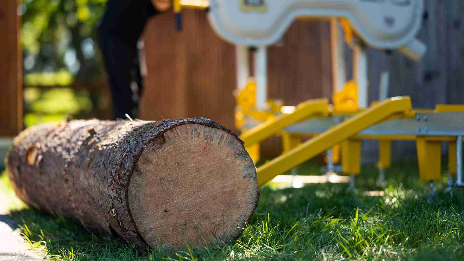 Manual Log Loading Bundle with Assist Ramp for OS18